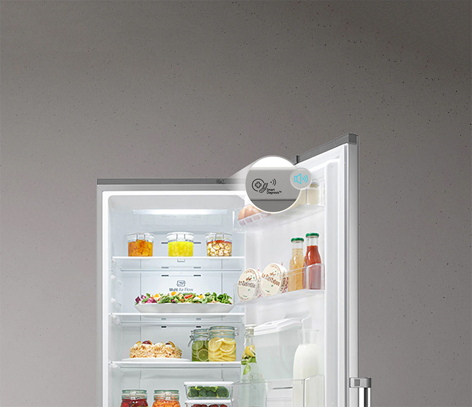 Απεικονίζεται ανοιχτό ψυγείο μαζί με το εικονίδιο του Smart Diagnosis.